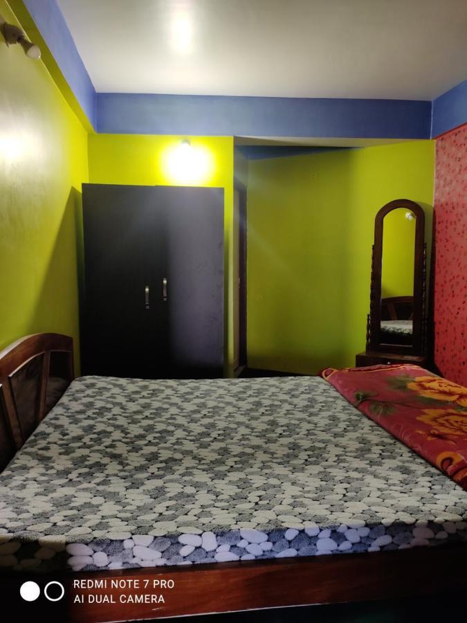 Swarna Kamal Homestay دارجيلنغ الغرفة الصورة